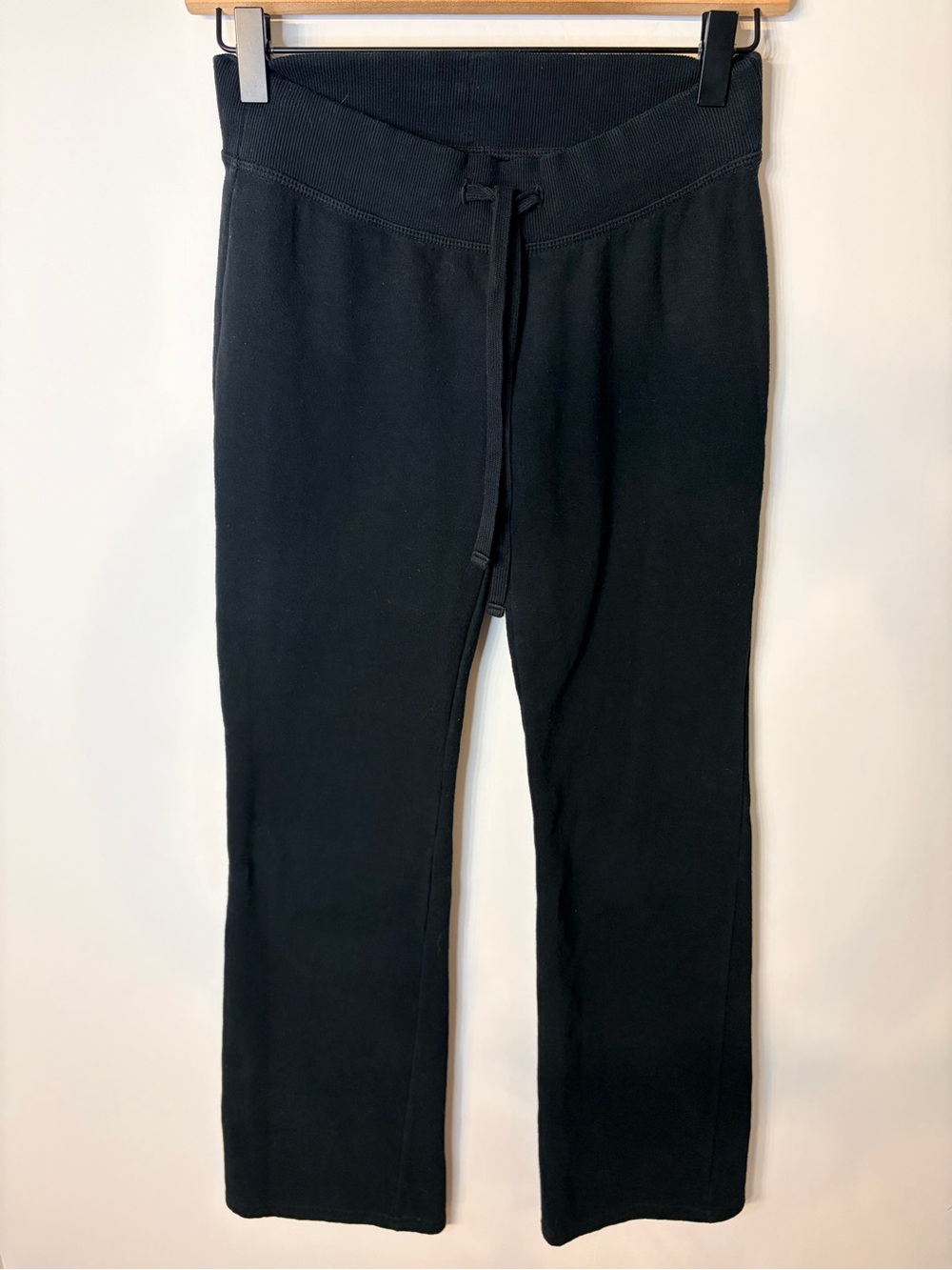 Hollister Women’s Black Low Rise Sweatpants, Size XXS
